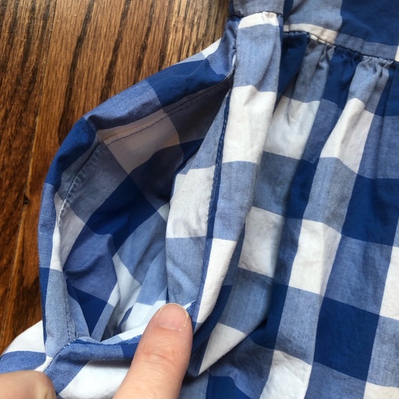 Smiling Button Gingham Dress - Picture 4 of 10